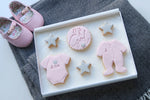 It's a girl cookie gift box, letterbox cookies